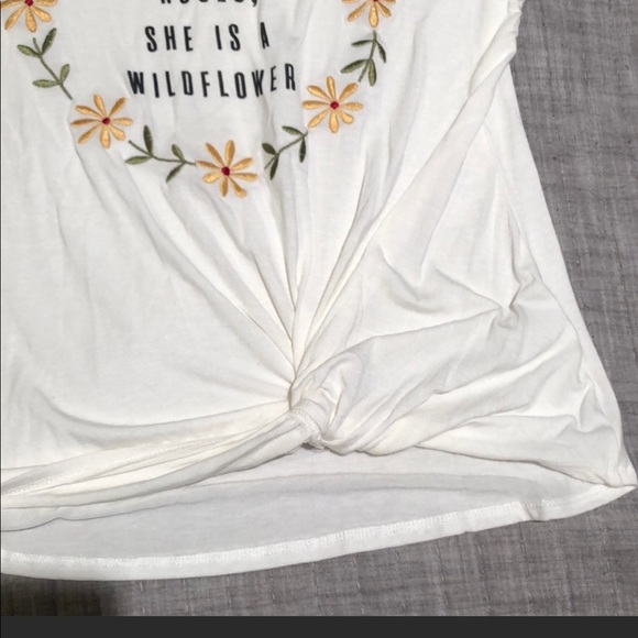 Altar’d state lightweight tee - Picture 2 of 3